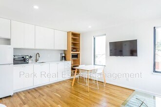 123 Idlewild Ave in Raleigh, NC - Building Photo - Building Photo