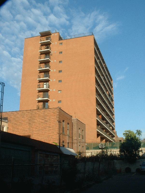 Crescent Tower in Astoria, NY - Building Photo - Building Photo