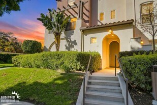 203 Marquette Ave in San Marcos, CA - Building Photo