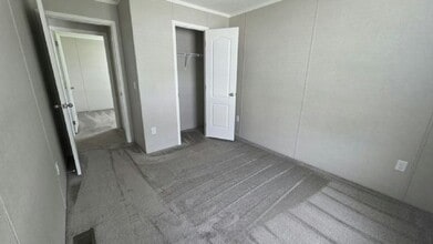 1422 Center Dr in Alden, NY - Building Photo - Building Photo