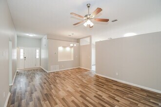 7547 Ginger Tea Trail W in Jacksonville, FL - Foto de edificio - Building Photo