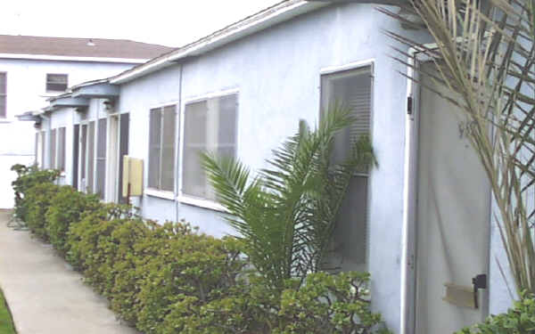 963 Agate St in San Diego, CA - Building Photo