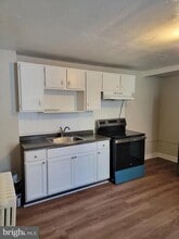 613 Walnut St in Norristown, PA - Building Photo - Building Photo