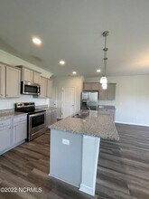 800 Lenox Dr in Holly Ridge, NC - Building Photo - Building Photo
