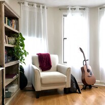 25 Bromfield Rd, Unit A in Somerville, MA - Building Photo