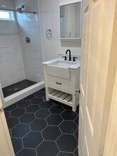 4701 16th Ave, Unit 4 in Sacramento, CA - Building Photo - Building Photo