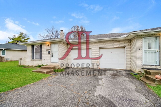 5196 Karl Rd in Columbus, OH - Building Photo - Building Photo