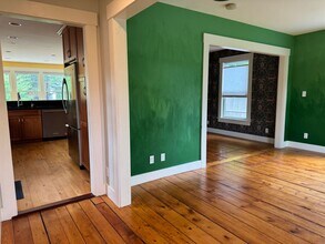 76 Hawthorn St in Hartford, VT - Building Photo - Building Photo