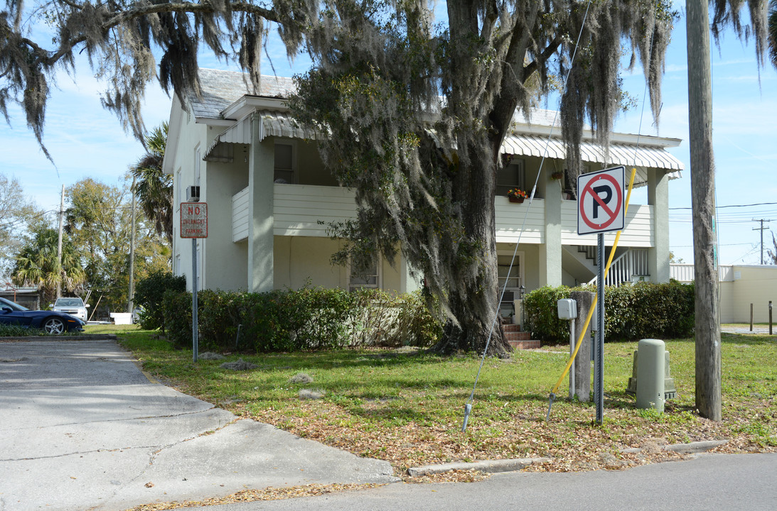 5150 6th St in Zephyrhills, FL - Building Photo