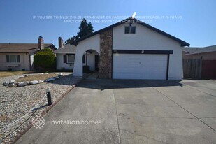 519 Coot Ln in Suisun City, CA - Building Photo