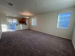 9505 Blue Mountain Way in Sacramento, CA - Building Photo - Building Photo