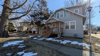 1109 SW 19th St in Topeka, KS - Building Photo