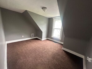 537 Flint St in Rochester, NY - Building Photo - Building Photo