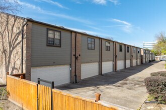Westchase Forest Townhomes in Houston, TX - Building Photo - Building Photo