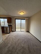 18807 SW Butternut St in Beaverton, OR - Building Photo - Building Photo