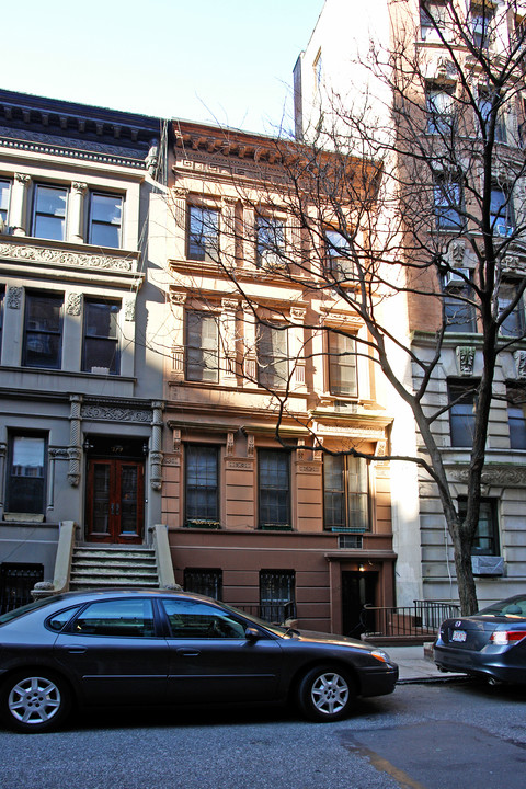 316 W 83rd St in New York, NY - Foto de edificio