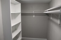 813 Alexander St photo'