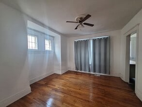 240 Tuxedo St in Highland Park, MI - Building Photo - Building Photo