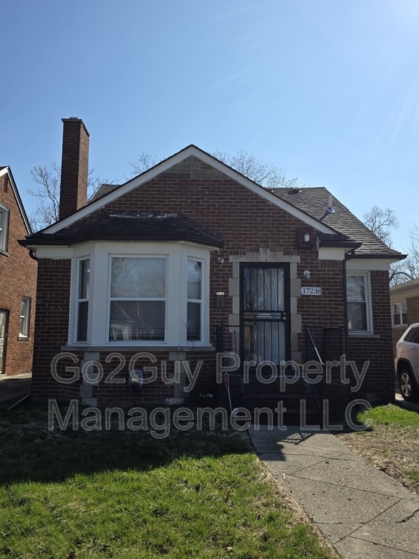 17238 Shaftsbury Ave in Detroit, MI - Building Photo - Building Photo