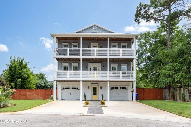 property at 1029 Bennet Ln