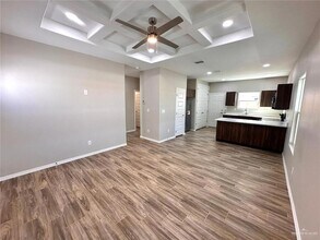 4000 Walnut Ave in McAllen, TX - Building Photo - Building Photo