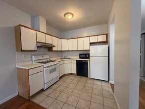 34-28-12 12th St in Queens, NY - Building Photo - Building Photo