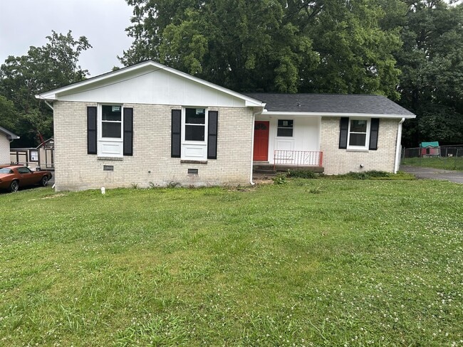 property at 3253 Niagara Dr
