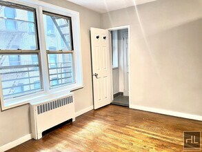 EAST 58th STREET in New York, NY - Foto de edificio - Building Photo