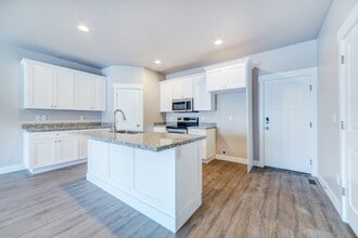 2528 N Cormac Pl in Lehi, UT - Building Photo - Building Photo