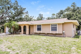 20094 Lorenzo Ave in Port Charlotte, FL - Foto de edificio - Building Photo