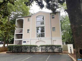 1521 Virginia Ave, Unit 1 in Charlottesville, VA - Building Photo