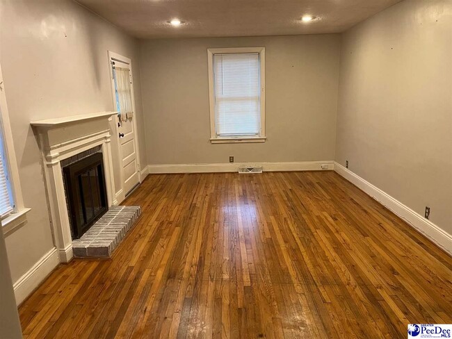 1008 W Cedar St in Florence, SC - Building Photo - Building Photo