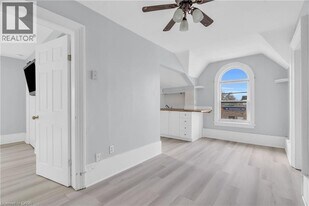 57 Beverly St in Cambridge, ON - Building Photo