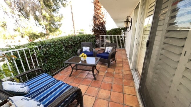 42379 Rancho Las Palmas Dr