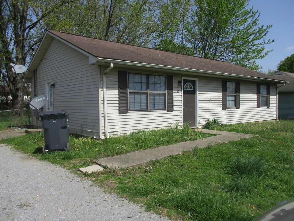 136 New Gritton Ave in Oak Grove, KY - Building Photo