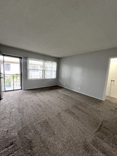 722 E Carson St in Long Beach, CA - Building Photo - Building Photo