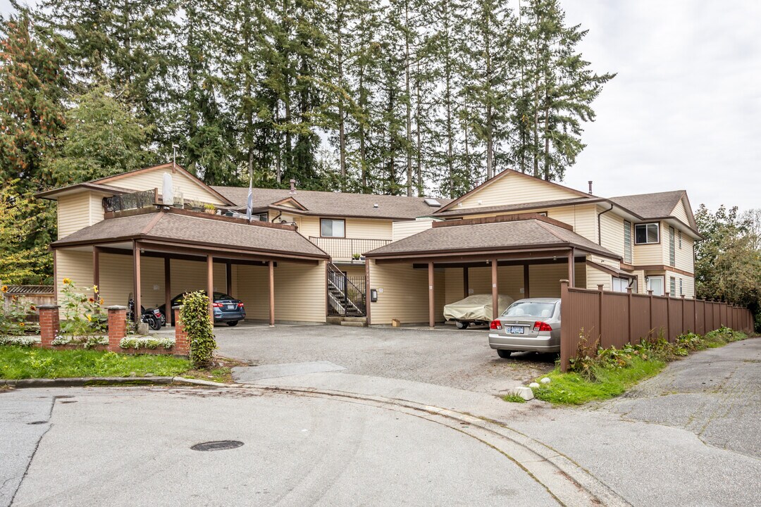 20848 Douglas Cres in Langley, BC - Building Photo