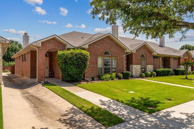 1314 Poinsettia Blvd in Denton, TX - Foto de edificio - Building Photo