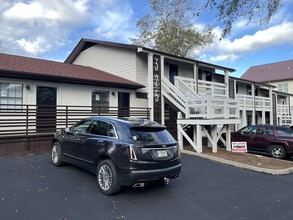 385 Rent in Tallahassee, FL - Foto de edificio - Building Photo