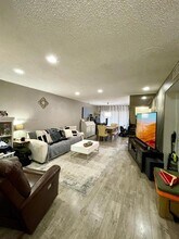 8423 SW 137th Ave in Miami, FL - Building Photo - Building Photo