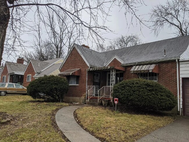 property at 1628 Wesleyan Rd