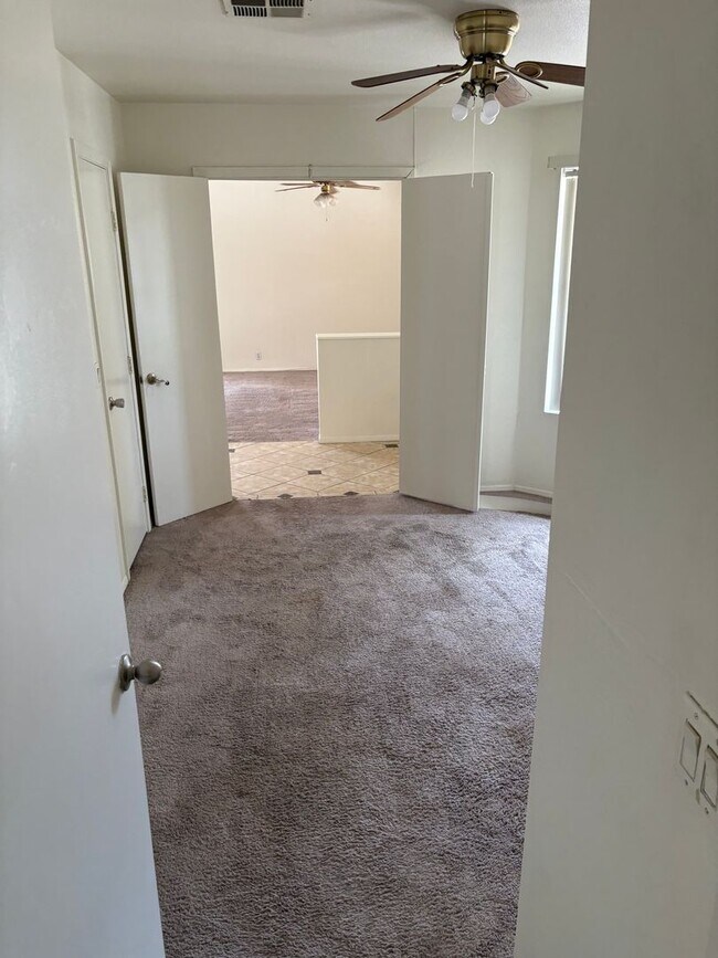 property at 3920 W Saragosa St