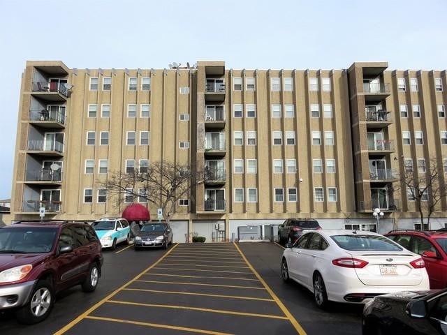 9514 Lawrence Ave, Unit 104 in Schiller Park, IL - Building Photo - Building Photo