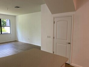 8295 Catria Ln in Wellington, FL - Building Photo - Building Photo