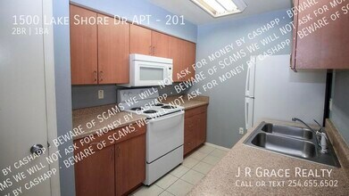 1500 Lake Shore Dr, Unit 201 in Waco, TX - Building Photo - Building Photo