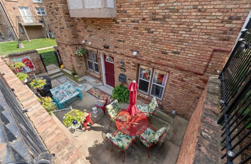 1150 Rue La Chelle Walk, Unit Villas on Olive in Creve Coeur, MO - Foto de edificio