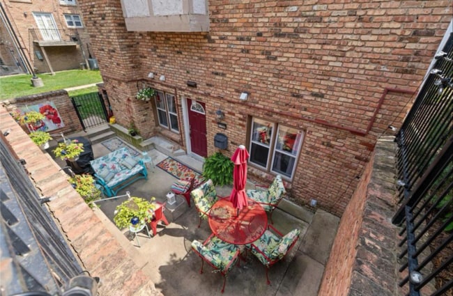 property at 1150 Rue La Chelle Walk