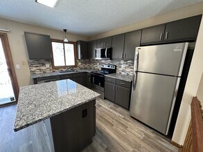 5419 SW 13th St in Des Moines, IA - Building Photo - Building Photo
