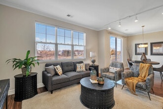Centerra Pointe in Ann Arbor, MI - Building Photo - Building Photo