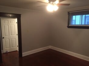 3323 Emerson Ave, Unit B in Covington, KY - Foto de edificio - Building Photo